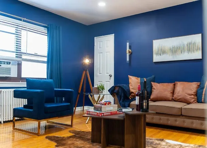 2 Deep Apts By American Dream, Sleeps 8