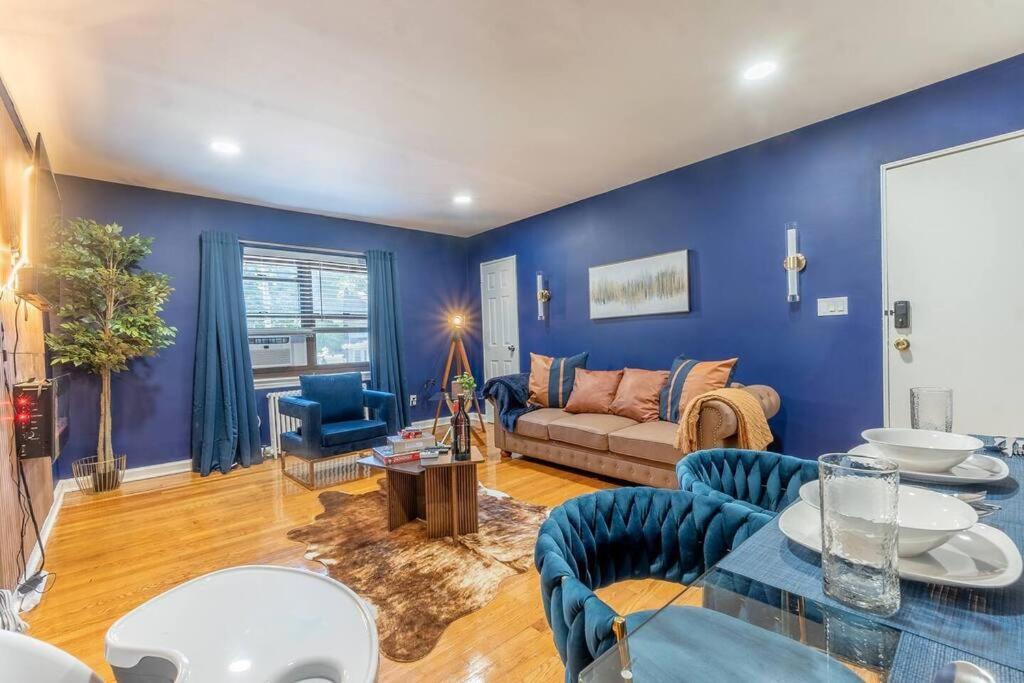 2 Deep Apts By American Dream, Sleeps 8 Apartment *
